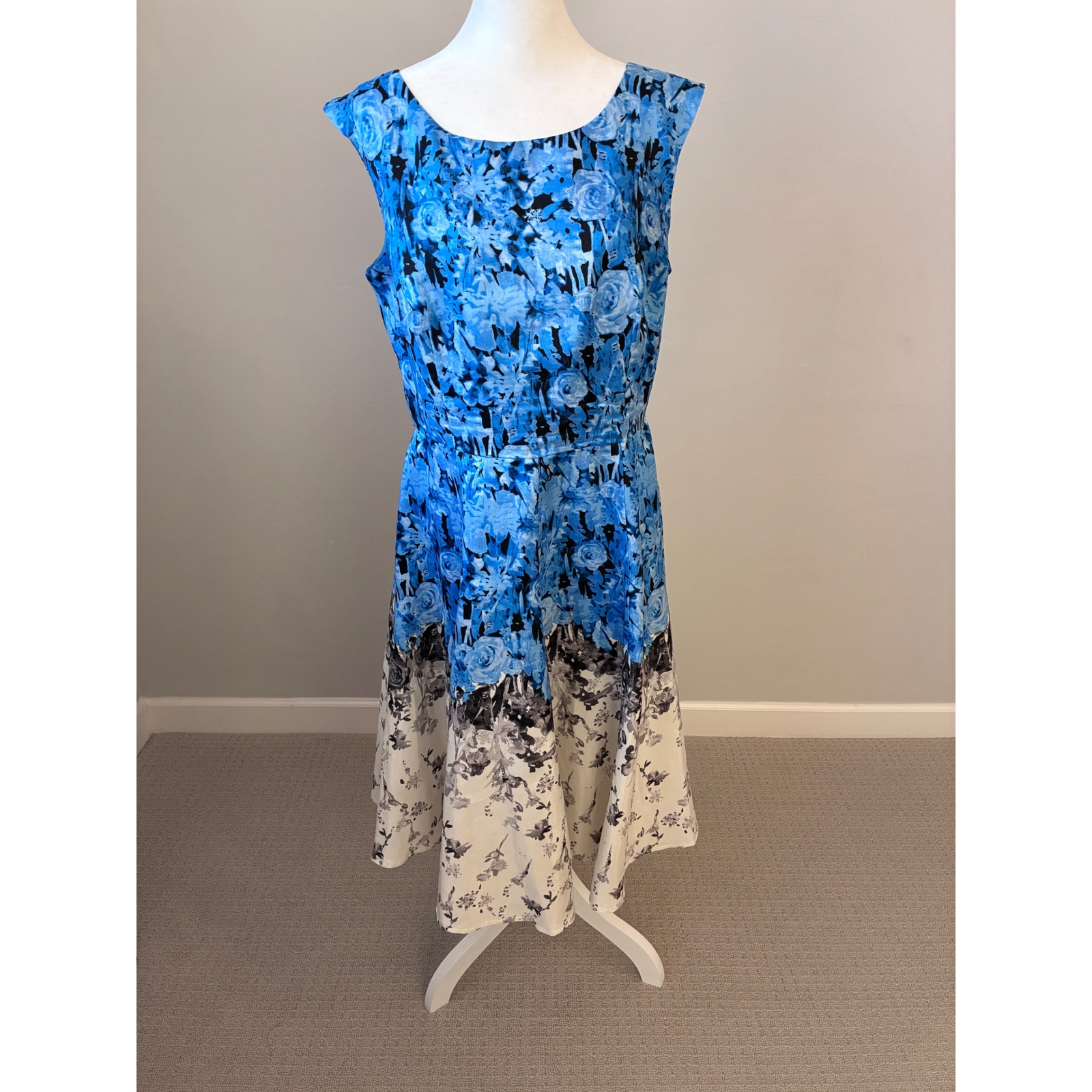 Metaphor Blue Floral Print Sleeveless Midi Dress Women's Size 12